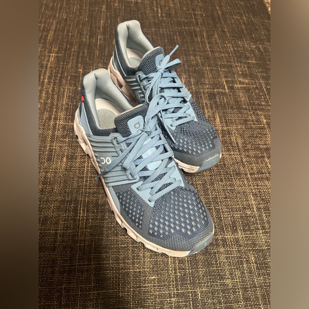 On Running Cloud Women's Light Blue Running Shoe - Picture 2 of 10